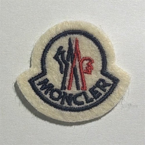 Moncler toppa patch ricamata - moncler, toppa/patch
